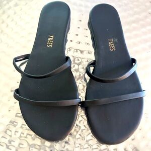 TKEES Women's Elegant Black Sandals